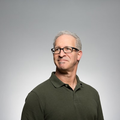 photo-1472099645785-5658abf4ff4e